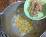 Foto langkah ke 1 dari resep 889) Sup Makaroni Sosis.