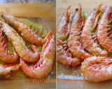 Foto del paso 2 de la receta Gambas al horno en salsa verde