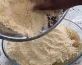 A picture of step 3 of Apple Crumble (Vegan).