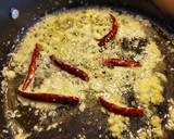 Foto del paso 3 de la receta: Camarones al ajillo🌺