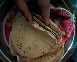 लेफ्टओवर रोटी की चाट(leftover roti ki chaat recipe in hindi) रेसिपी चरण 2 फोटो