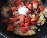 A picture of step 3 of Chicken kassa.
