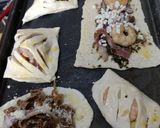 Foto del paso 1 de la receta: Empanadas de camarón, cebollas caramelizadas y tocino al brandy