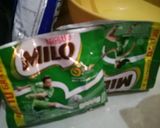 Foto langkah ke 2 dari resep Es Milo Susu Oreo.