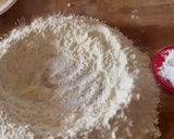 Foto del passaggio 1 della ricetta Biscotti salati (tipo salatini)