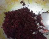 A picture of step 3 of Beetroot paratha.