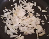 Foto del paso 1 de la receta: Pan de cebolla y ajo