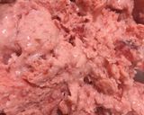 Foto del paso 3 de la receta: Helado de frutillas a la crema 🍓🍓