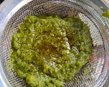 Foto langkah ke 3 dari resep Scallion Oil.