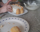 Foto del paso 7 de la receta: Bizcocho de chocolate al microondas con queso y fruta