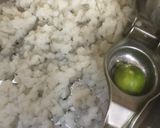 A picture of step 3 of Gujrati Batata Poha.