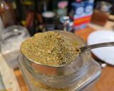 Zellerkrémleves, pirított kiflivel, sajtropogóssal recept fázis 4 fotója