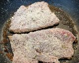Foto del paso 3 de la receta: Escalopines en salsa de Pedro Ximénez con pimientos del piquillo
