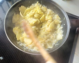 Foto del paso 1 de la receta: Empanada de pollo al curry