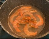 รูปขั้นตอนการทำที่ 2 ของ กุ้งต้ม ผักบุ้งต้ม เมนูเพื่อสุขภาพ