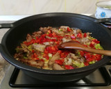 Foto del paso 2 de la receta: Arroz dorado con carne de ternera