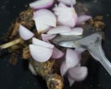 Gambar langkah 3 resipi Sambal Hijau Selar Kuning.