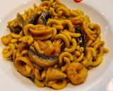 Foto del paso 5 de la receta Fideuá de chipirones, champiñones y gambas