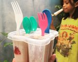 Foto langkah ke 5 dari resep Strawberry Banana Creamy Popsicle / stroberi pisang krim es gagang.