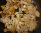 Gombás- csirkecombos húsos rizs 313 recept fázis 2 fotója