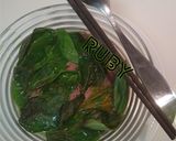 Une image de l'étape 5 de Soupe au boeuf ou aux crevettes avec vermicelle, menthe, basilic et oseille.