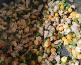 A picture of step 4 of Chicken Clear Soup.