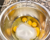 Foto del paso 3 de la receta: Pastel de mantequilla, fécula de patata y almendras