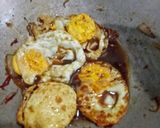 Foto langkah ke 4 dari resep Telur Ceplok Kecap Inggris.
