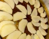 Foto del paso 5 de la receta: Torta de manzana y caramelo invertida