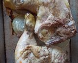 Foto del paso 2 de la receta: Pollo al horno en colchón de cebolla