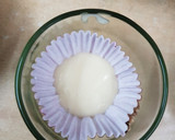 ஸ்டீம்டு  வெண்ணிலா ரோஸ் மில்க் கப் கேக் (Steamed vanila rosemilk cupcake recipe in tamil) ரெசிபி ஸ்டேப் 8 புகைப்படம்