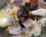 Hình bước làm 1 của món Lẩu gà lá giang
