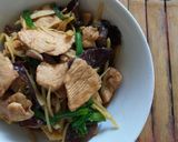 รูปขั้นตอนการทำที่ 5 ของ ผัดขิงอกไก่ สูตรใส่เหล้าจีน