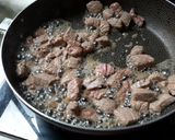Foto del paso 2 de la receta: Carne en salsa de soya (mongoliana)