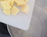 Foto del paso 1 de la receta: Patatas marineras estilo fácil