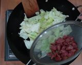 香腸炒高麗菜的食譜步驟14照片