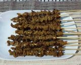 Foto langkah ke 7 dari resep Sate Usus Angkringam.