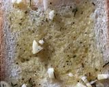 Garlic-butter sandwich রেসিপির ধাপ 1 ছবি