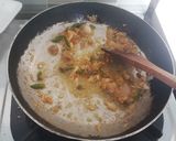 Foto langkah ke 4 dari resep Tumis kerang pedas.