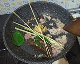 Foto langkah ke 4 dari resep Soto Bandung (Lobak).
