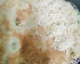 A picture of step 2 of Cheese omelette.