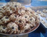 Foto langkah ke 5 dari resep Kue semprit renyah di mulut.