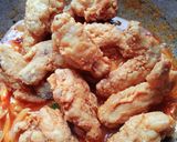 Foto langkah ke 5 dari resep Sayap ayam krispi saos asam manis.