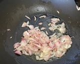 Foto langkah ke 1 dari resep Nasi Tim Ayam Jamur.