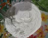 A picture of step 2 of Creamy fruit salad.