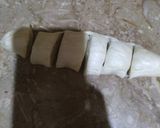 A picture of step 4 of Chicken cheese roll.