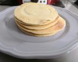 Glutén- és tejmentes amerikai palacsinta, eperdzsemmel és dióval recept fázis 3 fotója