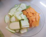 Foto del paso 4 de la receta: Lasaña sin gluten con verdurita y poquito de carne🥕🥒🧀🍄🥓🍅