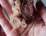 Foto del paso 3 de la receta: Galletitas de zanahoria y pasas de uva con harina de algarroba💕