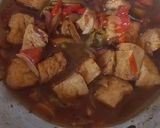 Foto langkah ke 7 dari resep Tumis tahu bandeng tomat buat bekal.
